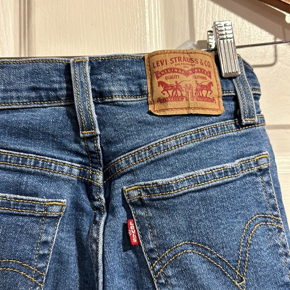 Jeans - Picture 8 of 8